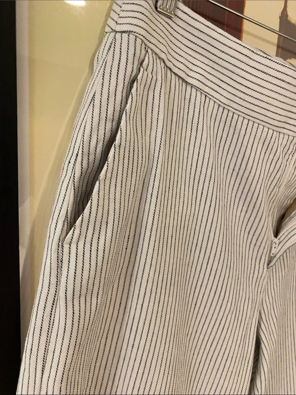 BANANA REPUBLIC